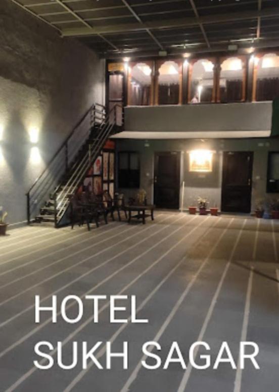 Sukh Sagar Hotel Jaipur Eksteriør billede