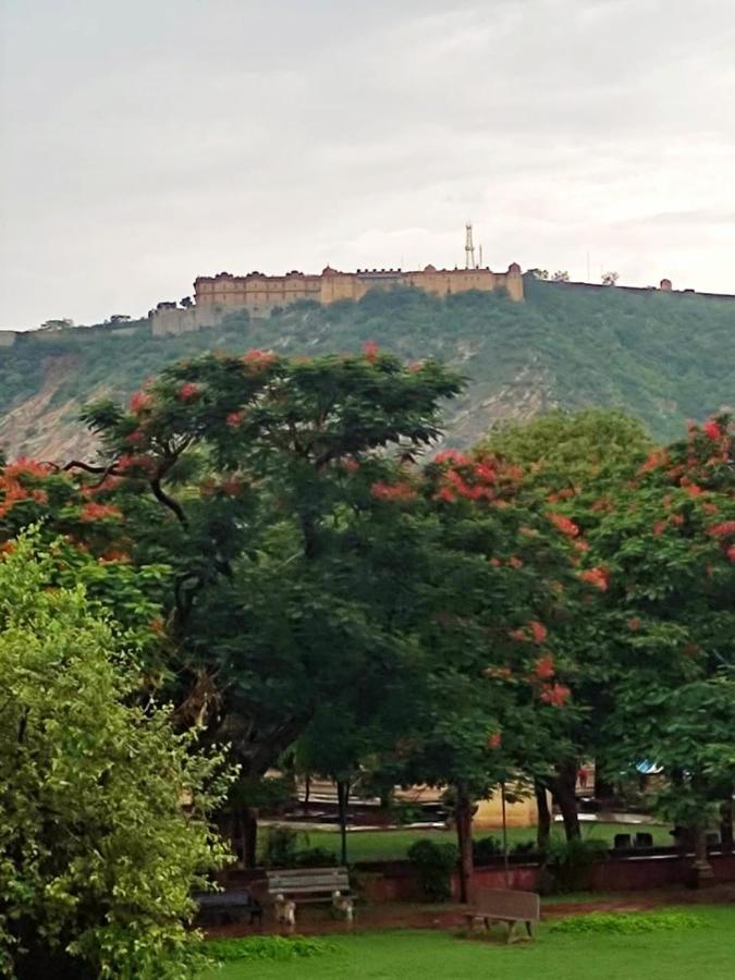 Sukh Sagar Hotel Jaipur Eksteriør billede